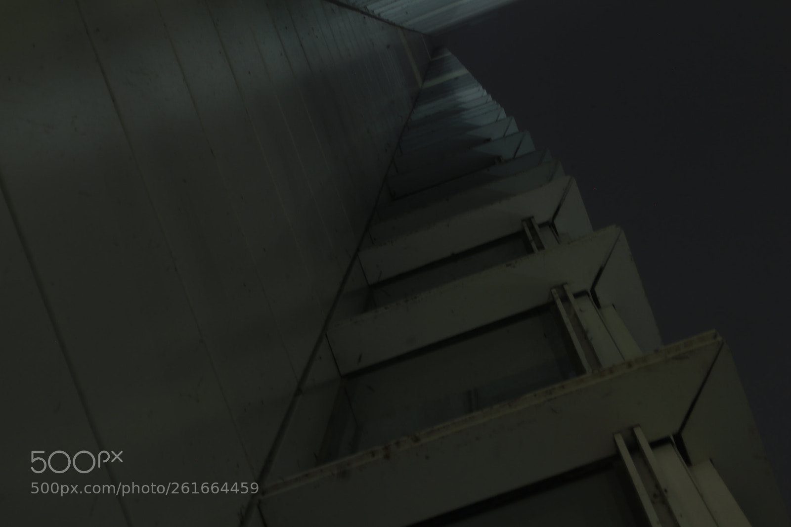 Canon EF 75-300mm f/4-5.6 sample photo. "sci-fi type stuff" photography