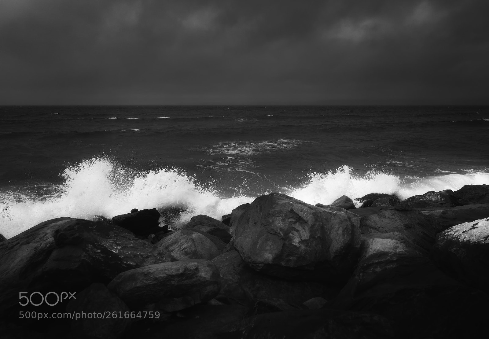 Olympus OM-D E-M5 II sample photo. Black sea photography