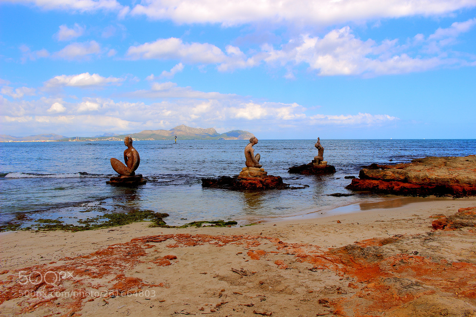 Canon EOS 100D (EOS Rebel SL1 / EOS Kiss X7) sample photo. Buddhass on the beach photography