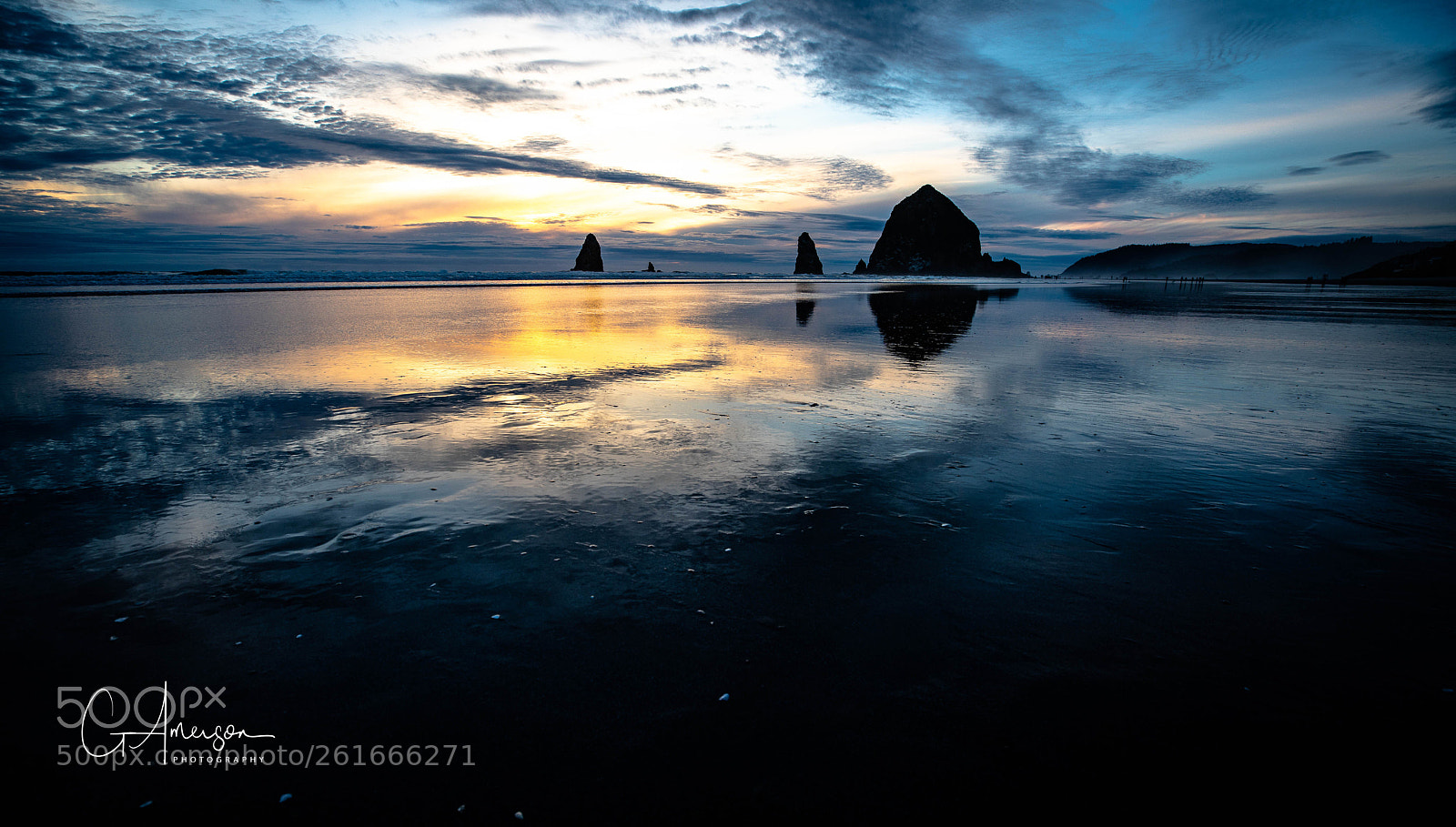 Canon EOS 5D Mark IV sample photo. Haystack rock photography