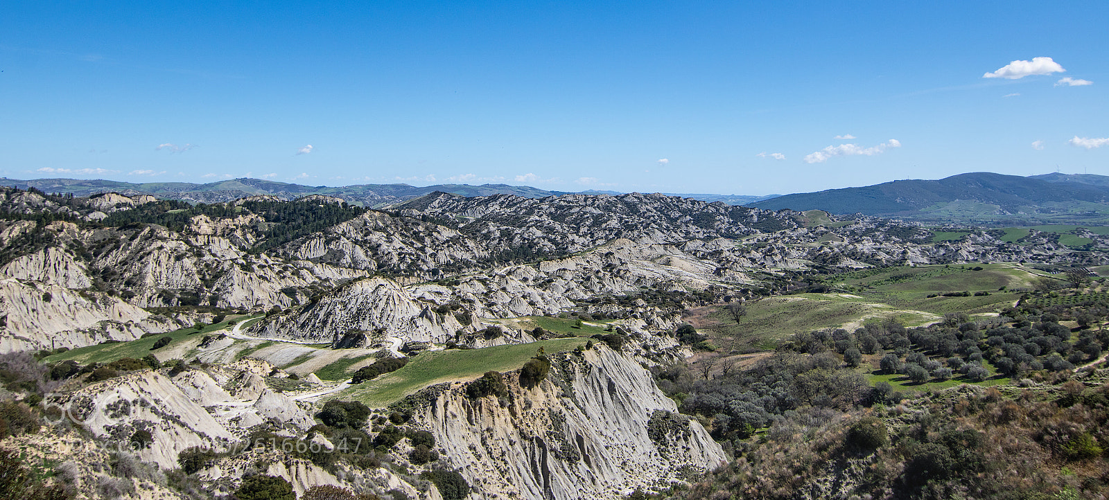 Canon EOS 750D (EOS Rebel T6i / EOS Kiss X8i) sample photo. Calanchi ad aliano photography