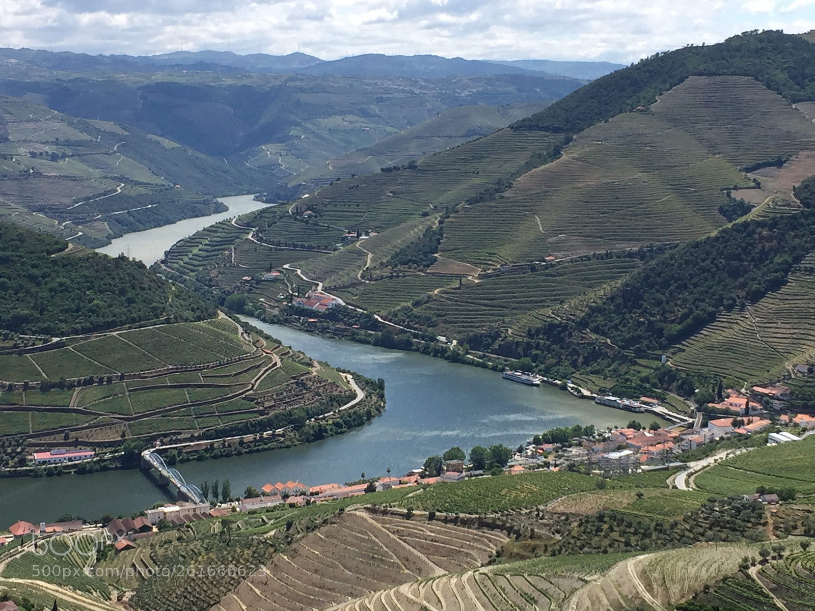 Apple iPhone 6 Plus sample photo. Douro valley from casal photography
