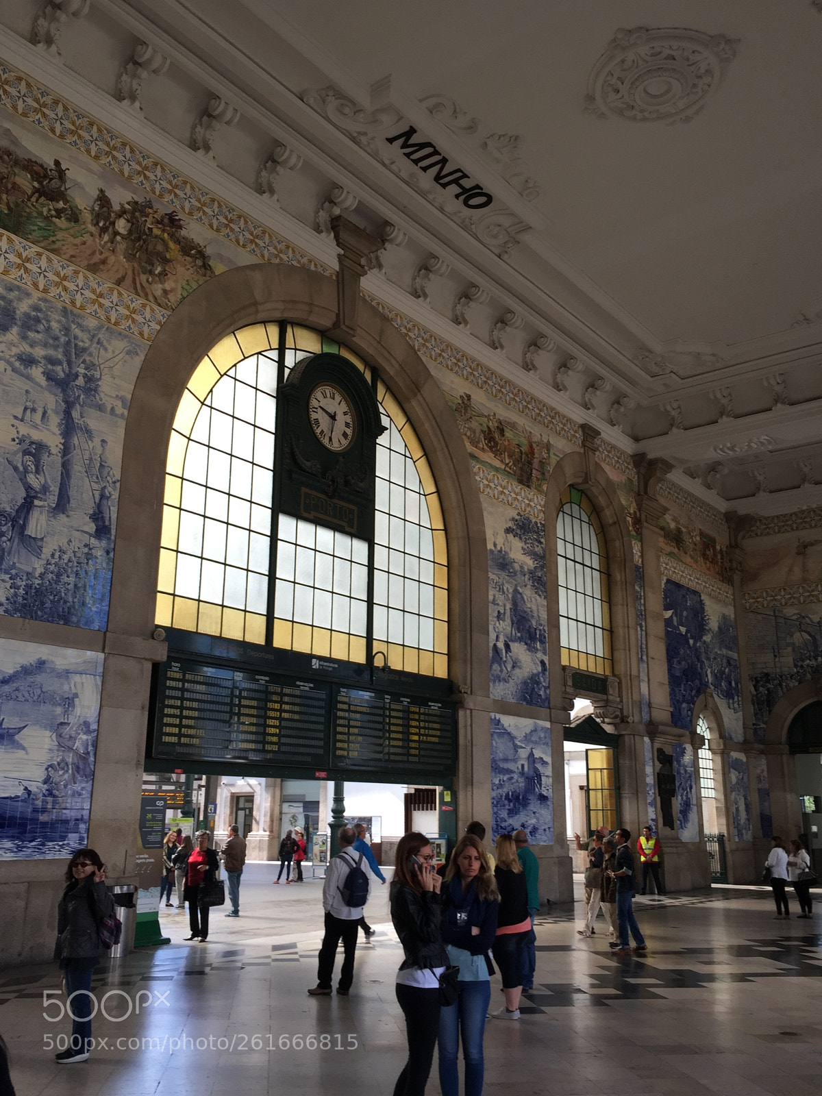 Apple iPhone 6 Plus sample photo. Porto sao bento train photography