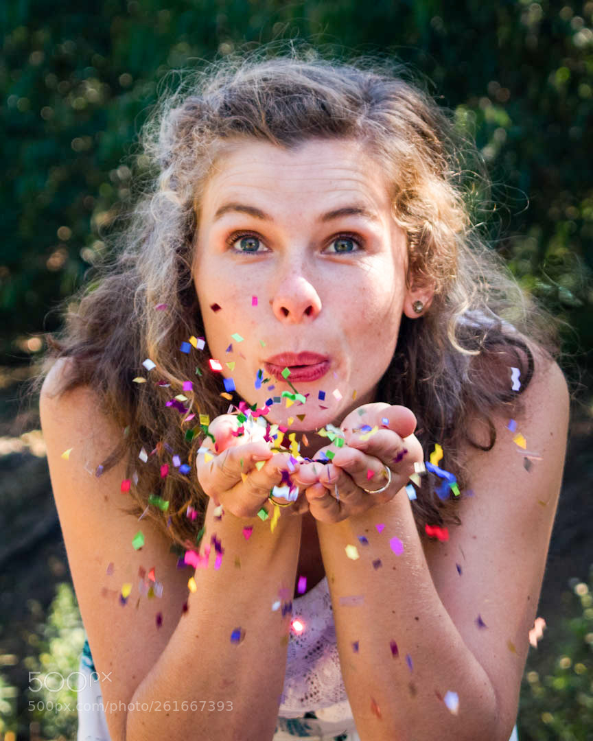 Nikon D3400 sample photo. Confetti photography