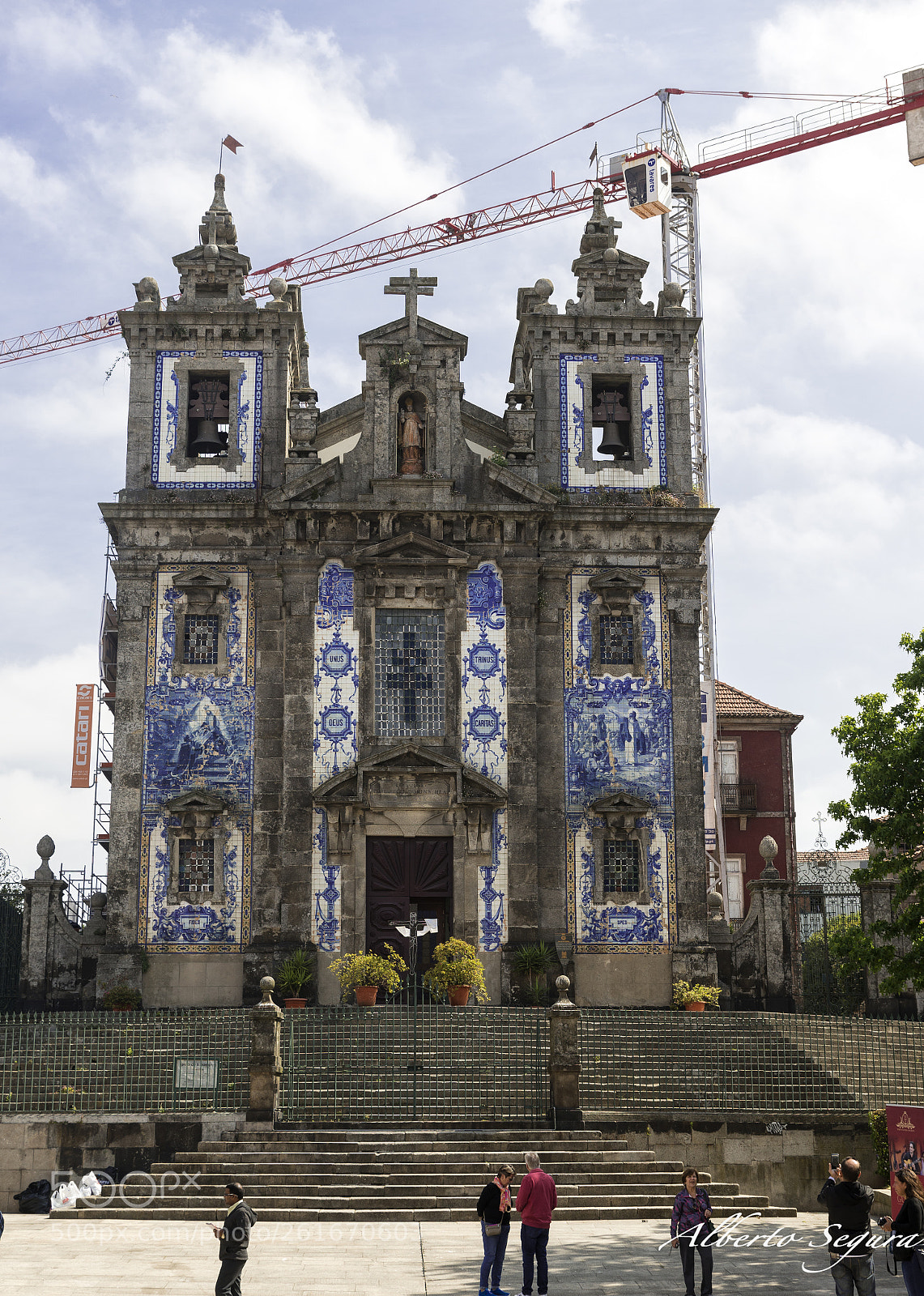 Nikon D610 sample photo. Iglesia en obras photography