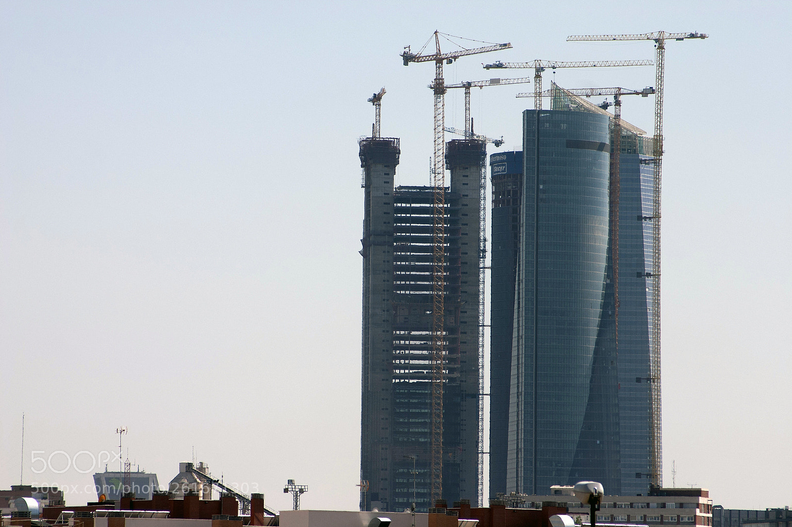 Canon EOS 300D (EOS Digital Rebel / EOS Kiss Digital) sample photo. Las torres madrid photography