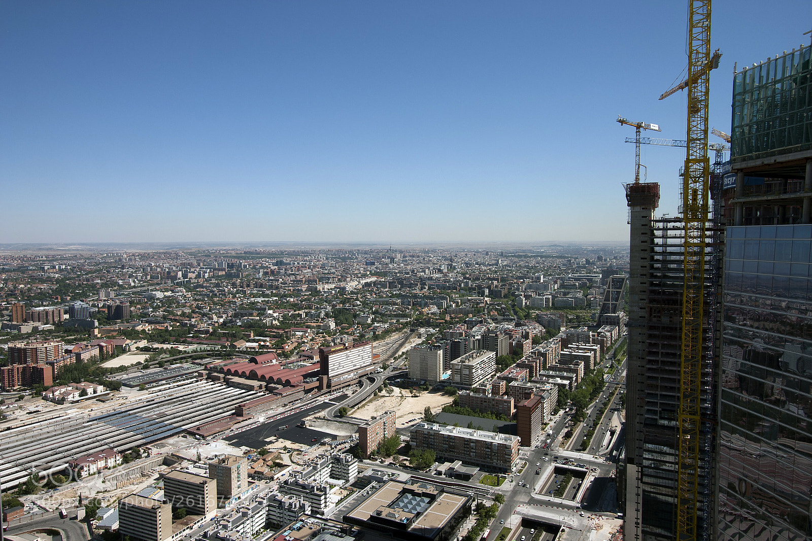 Canon EOS 300D (EOS Digital Rebel / EOS Kiss Digital) sample photo. Las torres madrid photography
