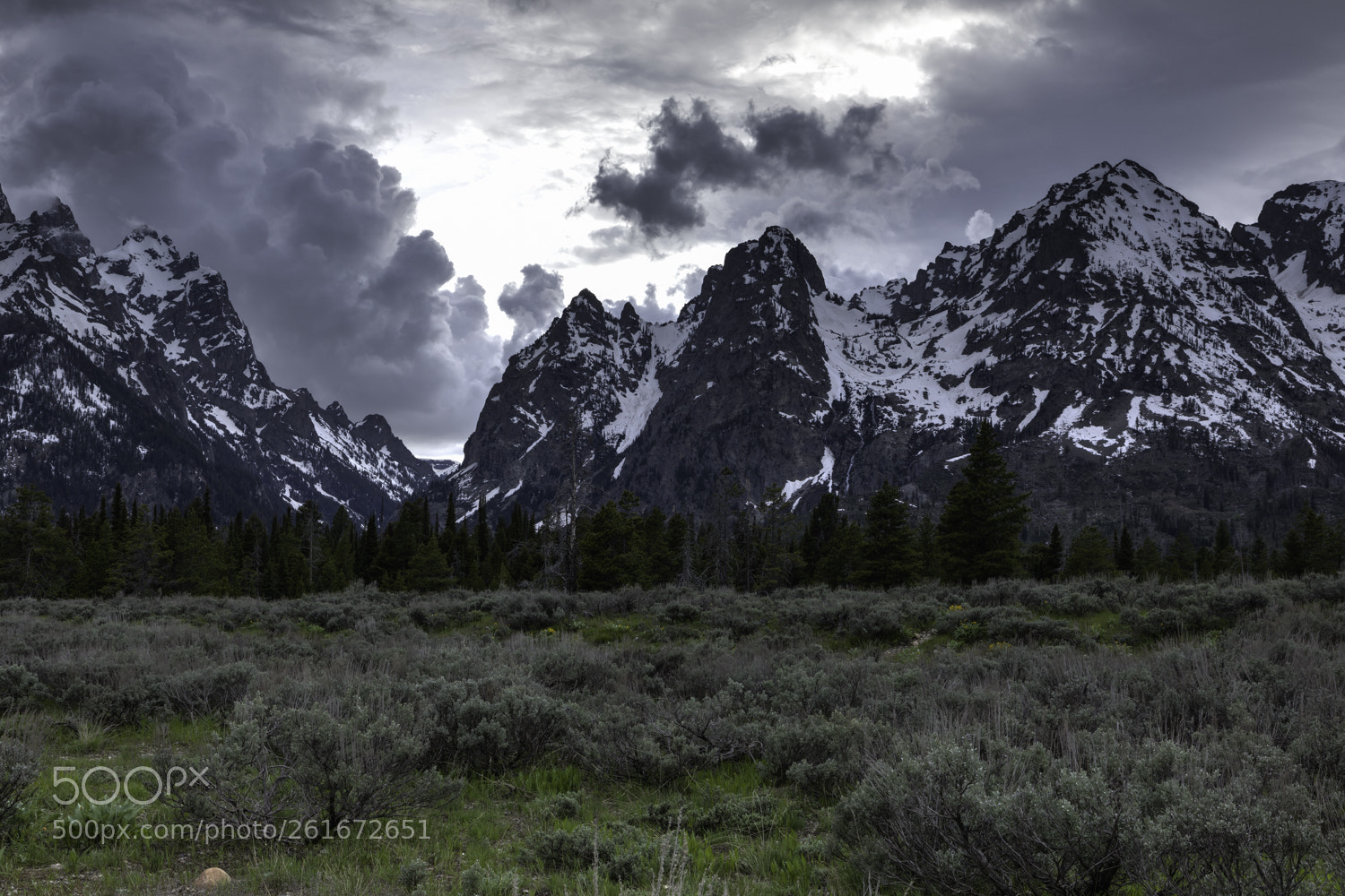 Canon EOS 5D Mark IV sample photo. Clouds over the mountains photography