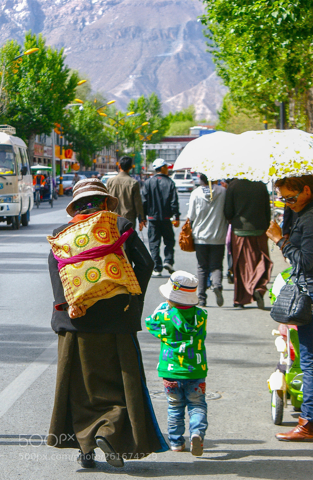 Sony Alpha DSLR-A350 sample photo. Mother and child shot photography