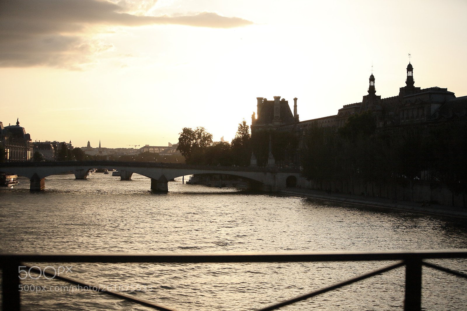 Canon EOS 5D sample photo. Pont des arts le photography