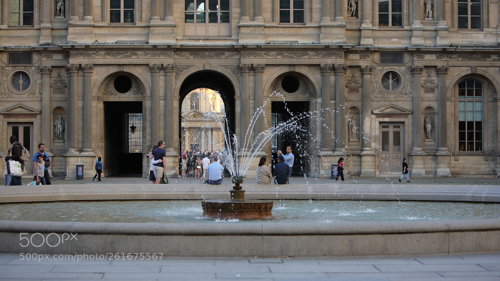 Canon EOS 5D sample photo. Louvre place carr e photography