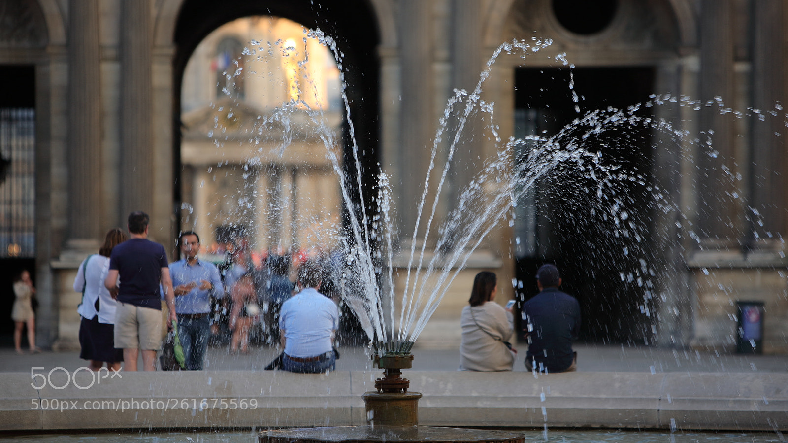 Canon EOS 5D sample photo. Louvre place carr e photography