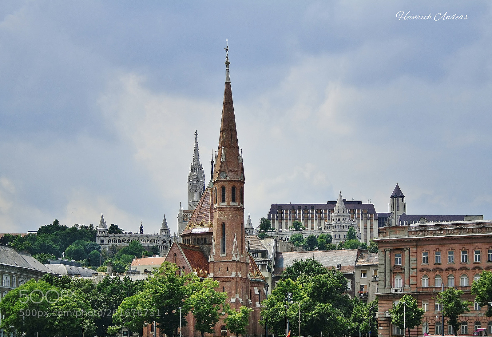 Canon EOS 1000D (EOS Digital Rebel XS / EOS Kiss F) sample photo. Budapest, architektur photography