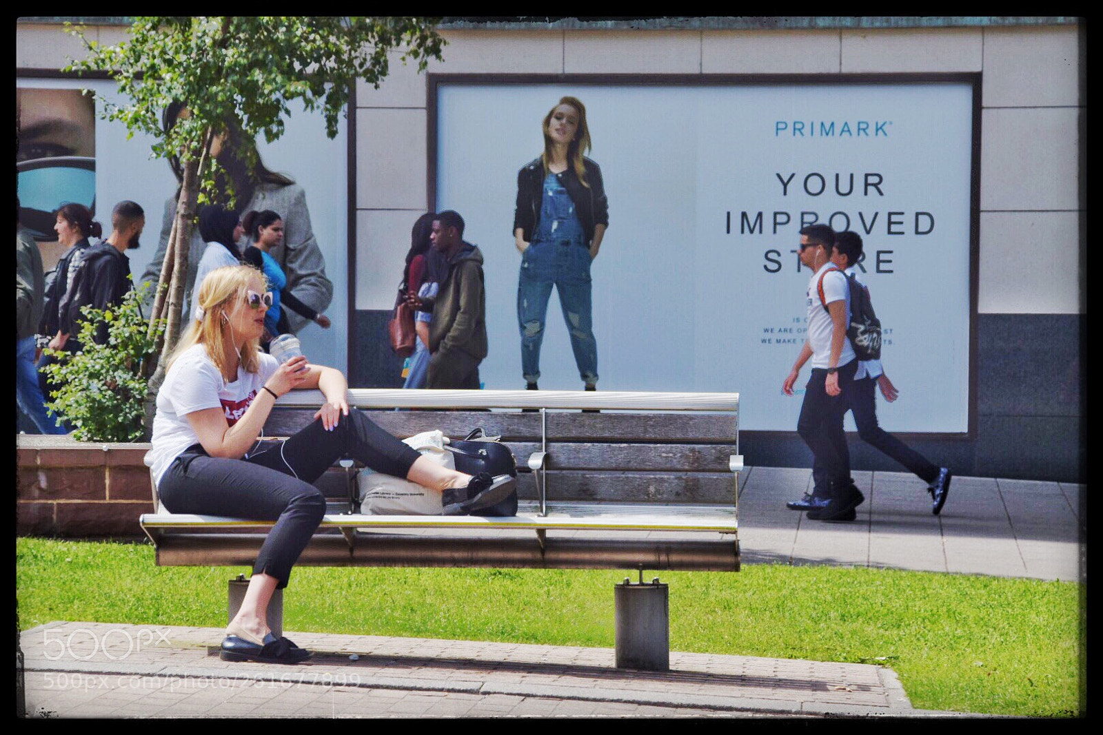 Nikon D5300 sample photo. Girl on a bench photography