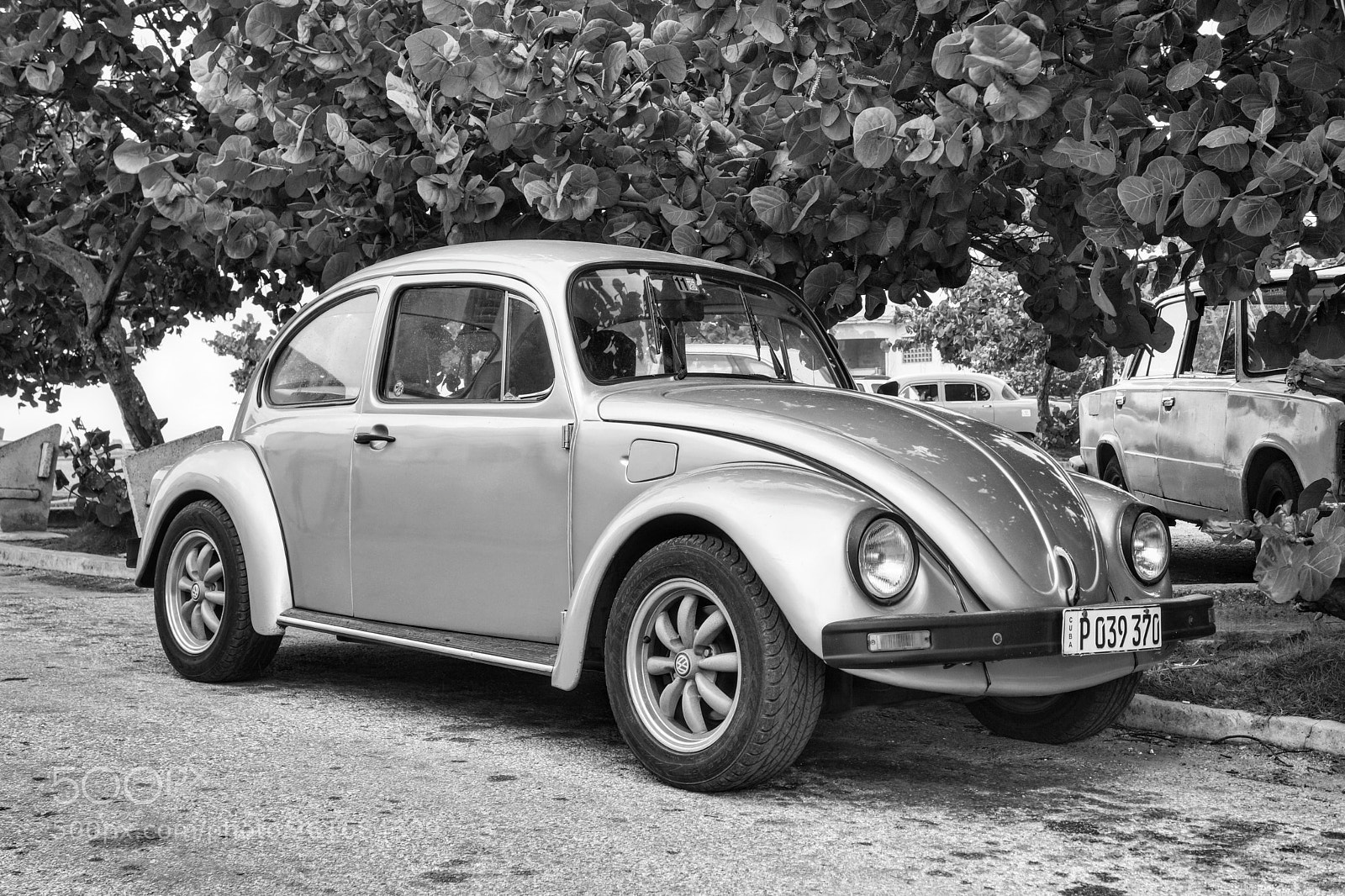 Hasselblad Lunar sample photo. Vw bug in havana photography