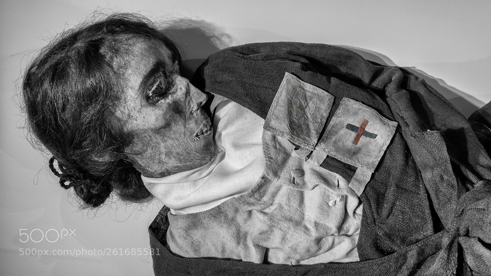 Pentax K-5 sample photo. Momia mummy photography