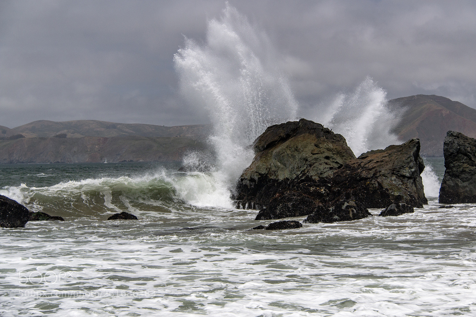 Canon EOS 70D sample photo. Breaking waves photography