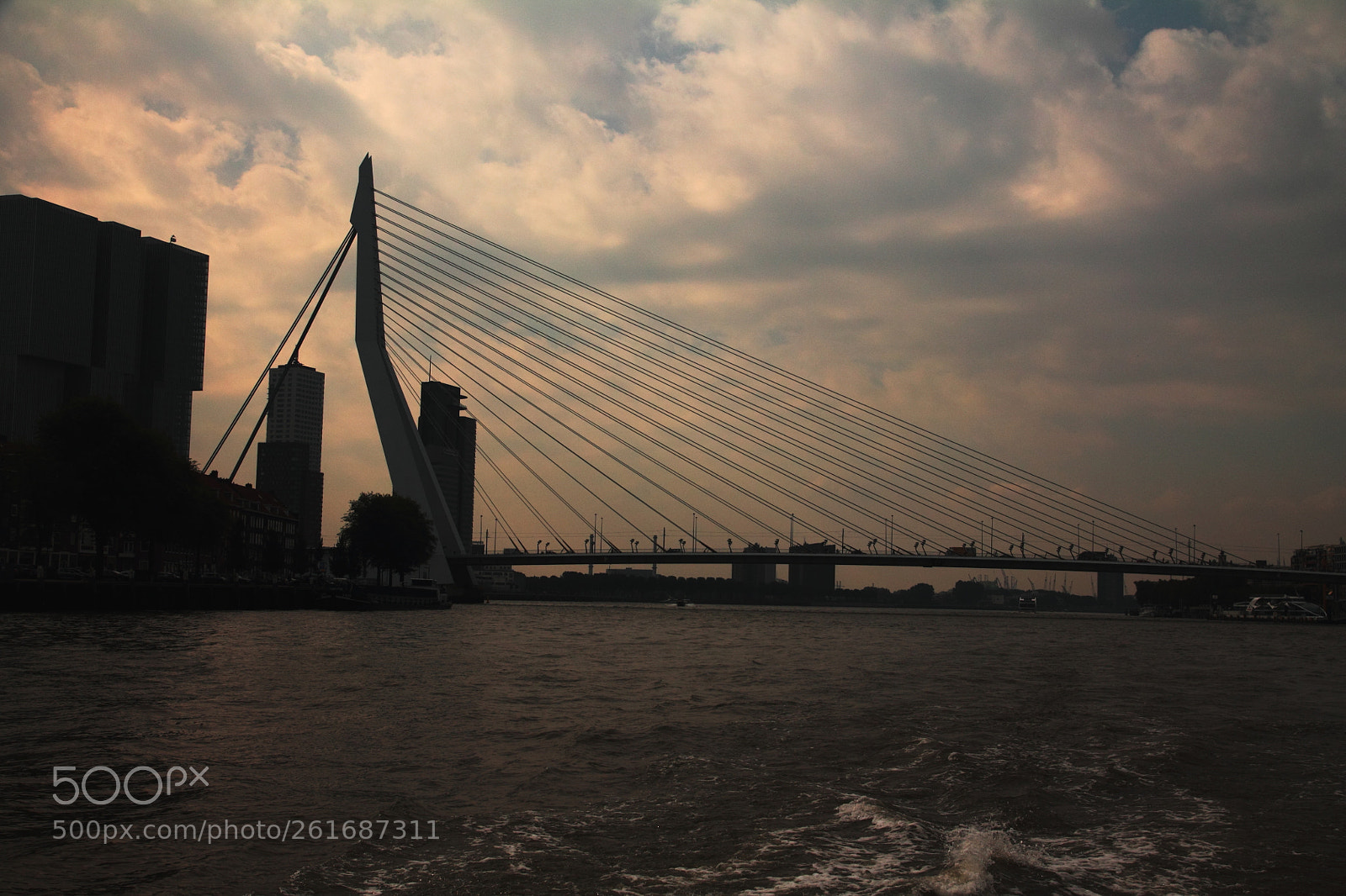 Tamron SP AF 17-50mm F2.8 XR Di II LD Aspherical (IF) sample photo. Bridge photography