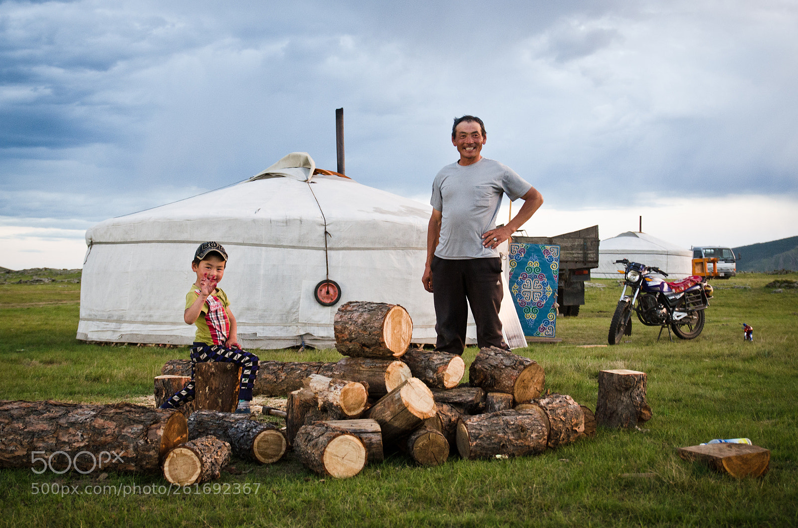 Nikon D7000 sample photo. Mongolian family next to photography