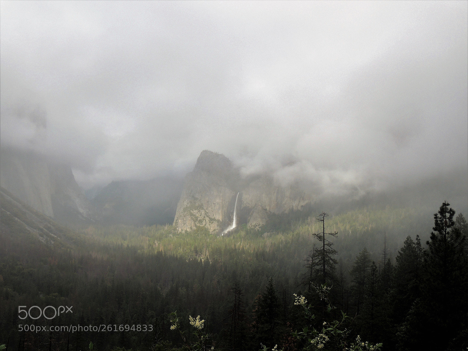 Nikon Coolpix P510 sample photo. Yosemite valley photography