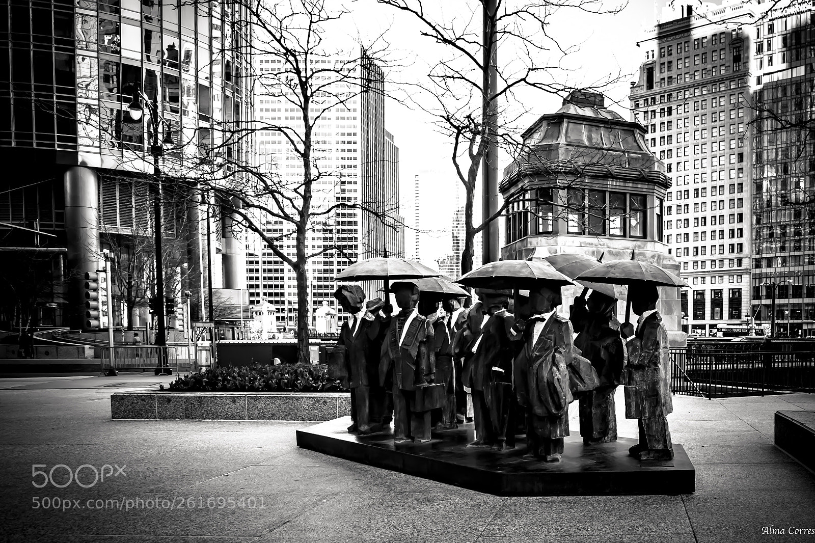 Canon EOS 6D sample photo. B&w gentlemen statues photography
