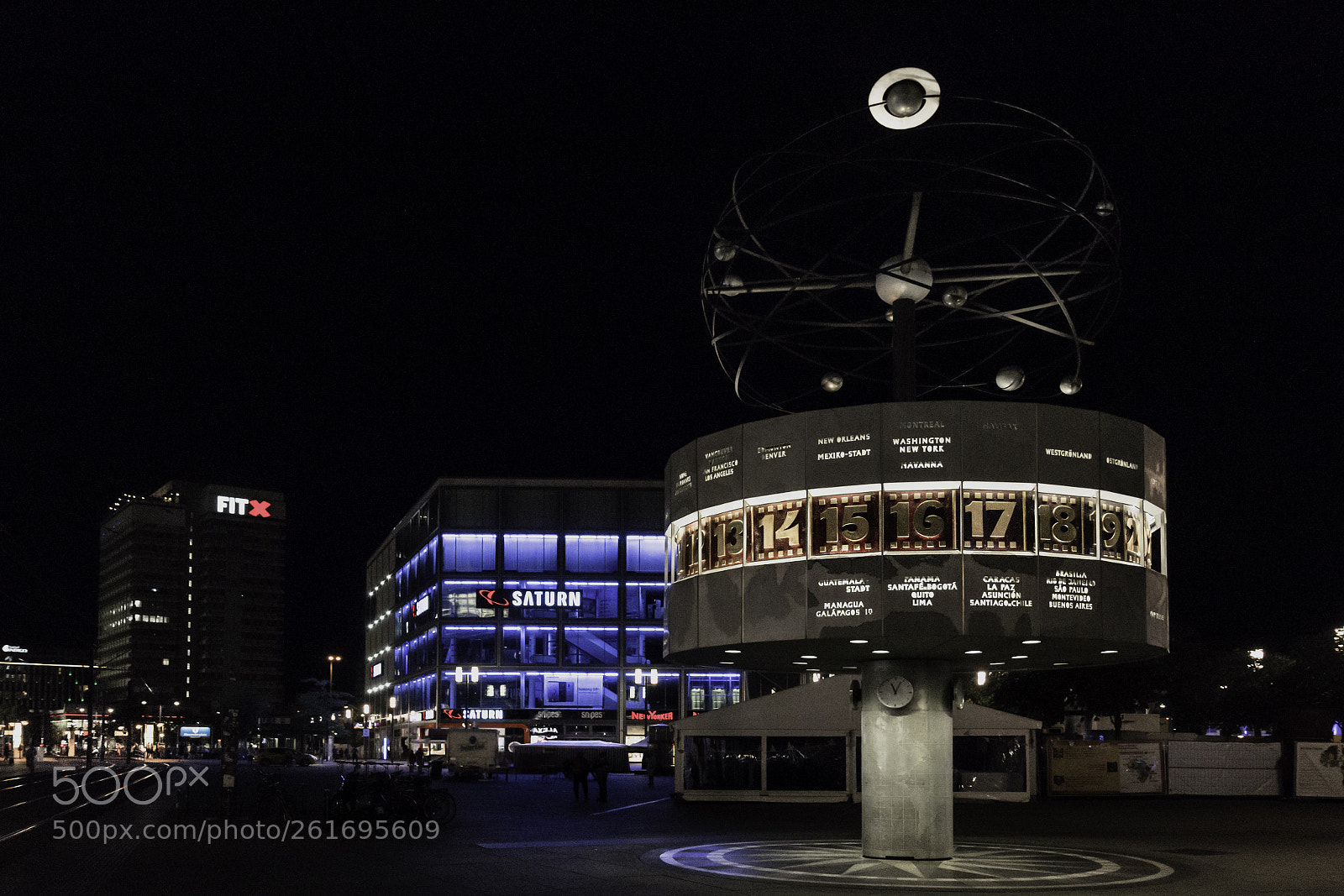 Canon EOS 70D sample photo. Reloj mundial - alexanderplaz photography