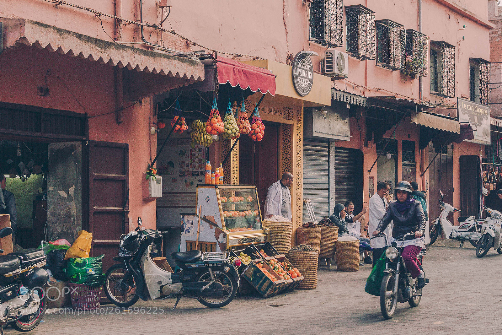 Canon EOS 7D sample photo. Marrakech market photography