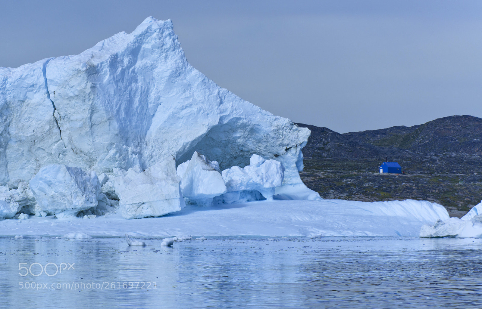 Nikon D800 sample photo. The little blue building photography