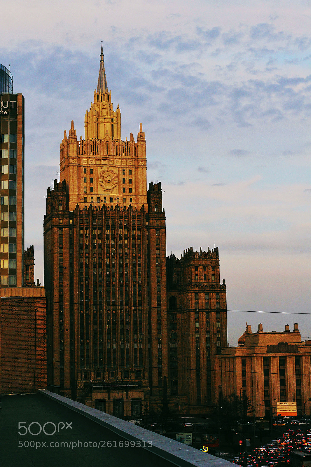 Canon EOS 1200D (EOS Rebel T5 / EOS Kiss X70 / EOS Hi) sample photo. Moscow rooftop photography