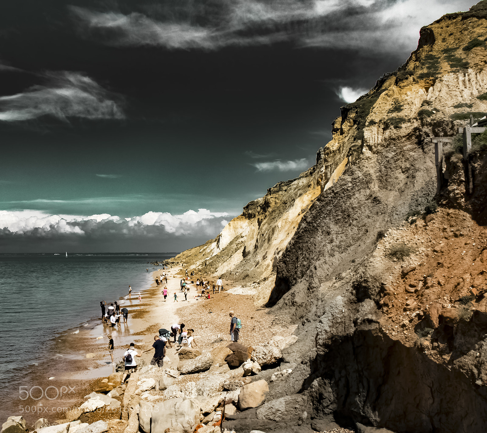 Canon EOS 200D (EOS Rebel SL2 / EOS Kiss X9) sample photo. Retreating cliffs photography