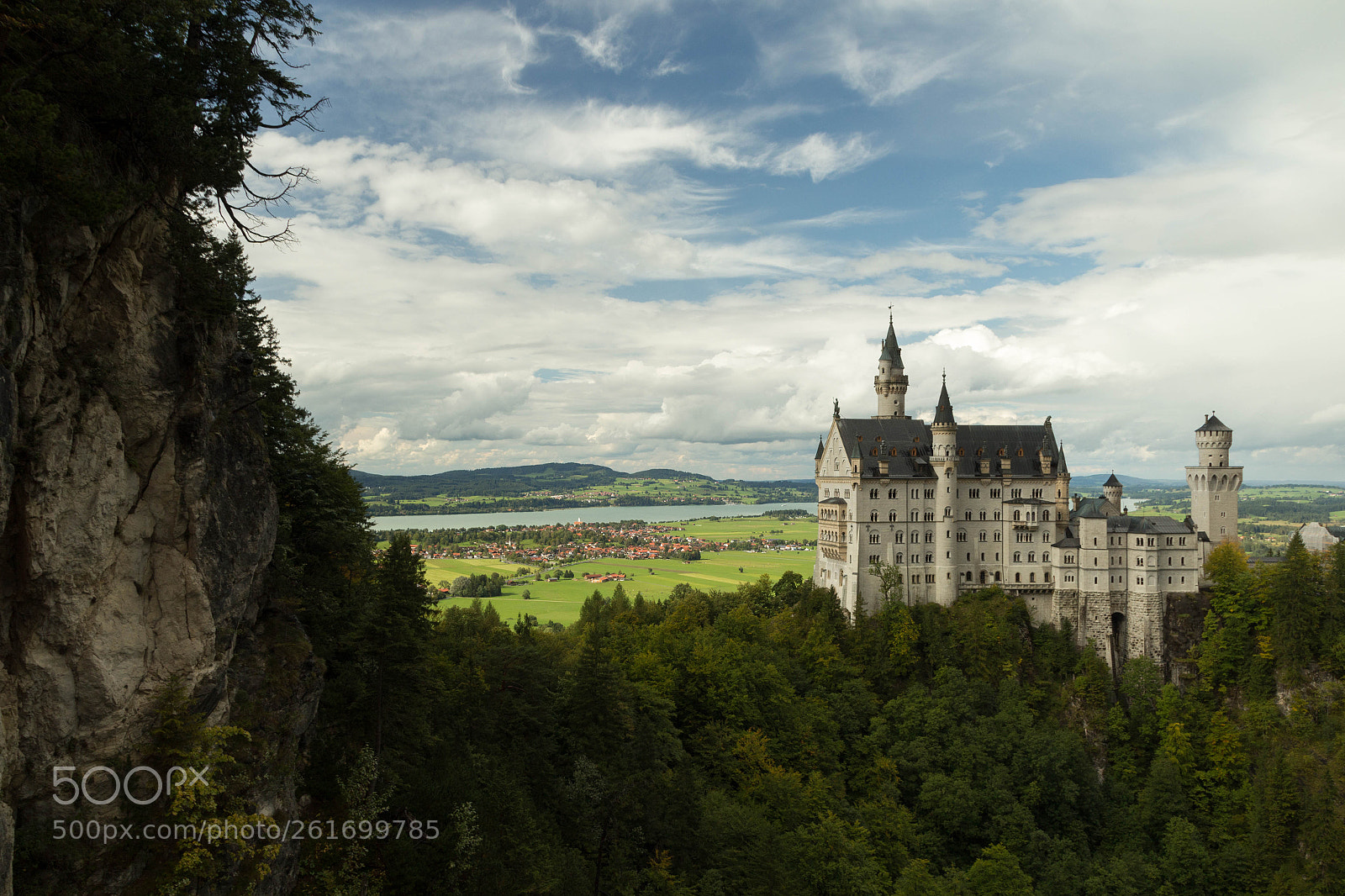 Canon EOS 600D (Rebel EOS T3i / EOS Kiss X5) sample photo. Neuschwanstein castle photography