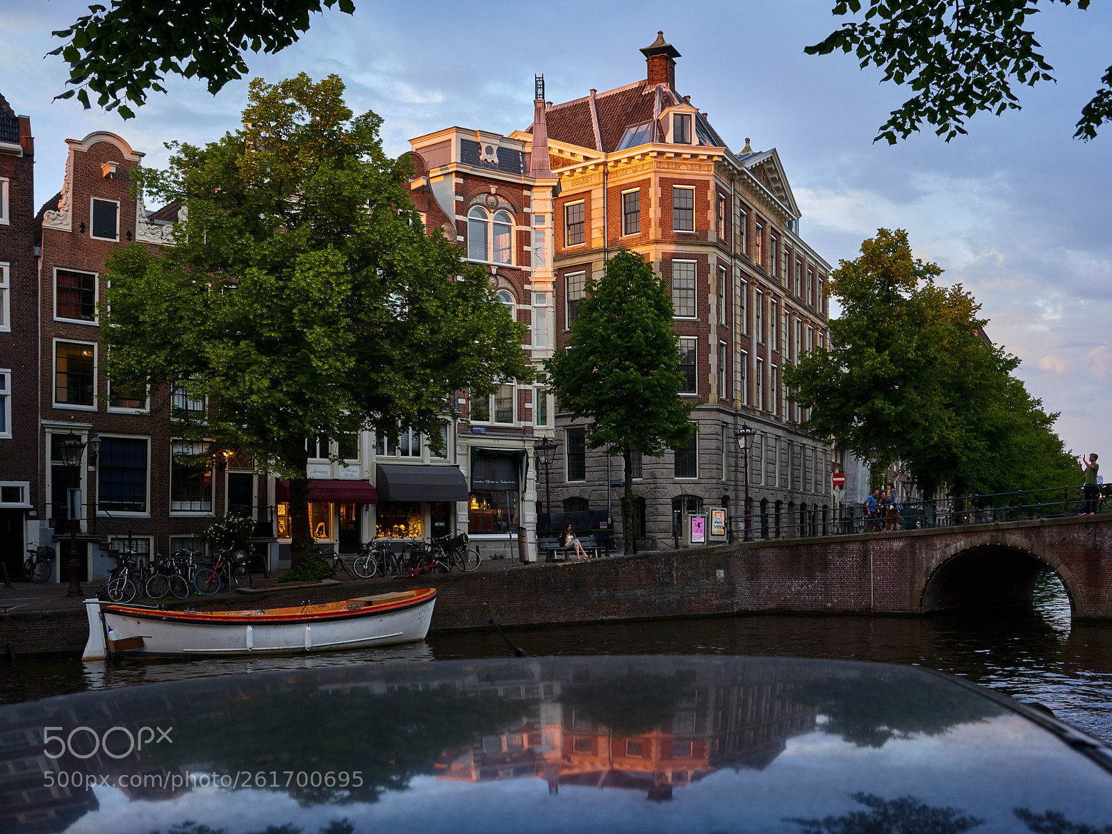 Sony a7R III sample photo. Sun setting on keizersgracht photography