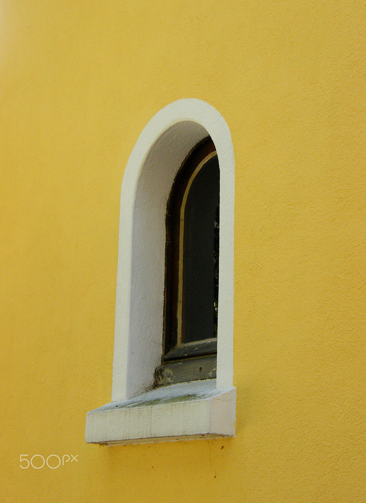 Fujifilm FinePix S8000fd sample photo. Yellow wall photography