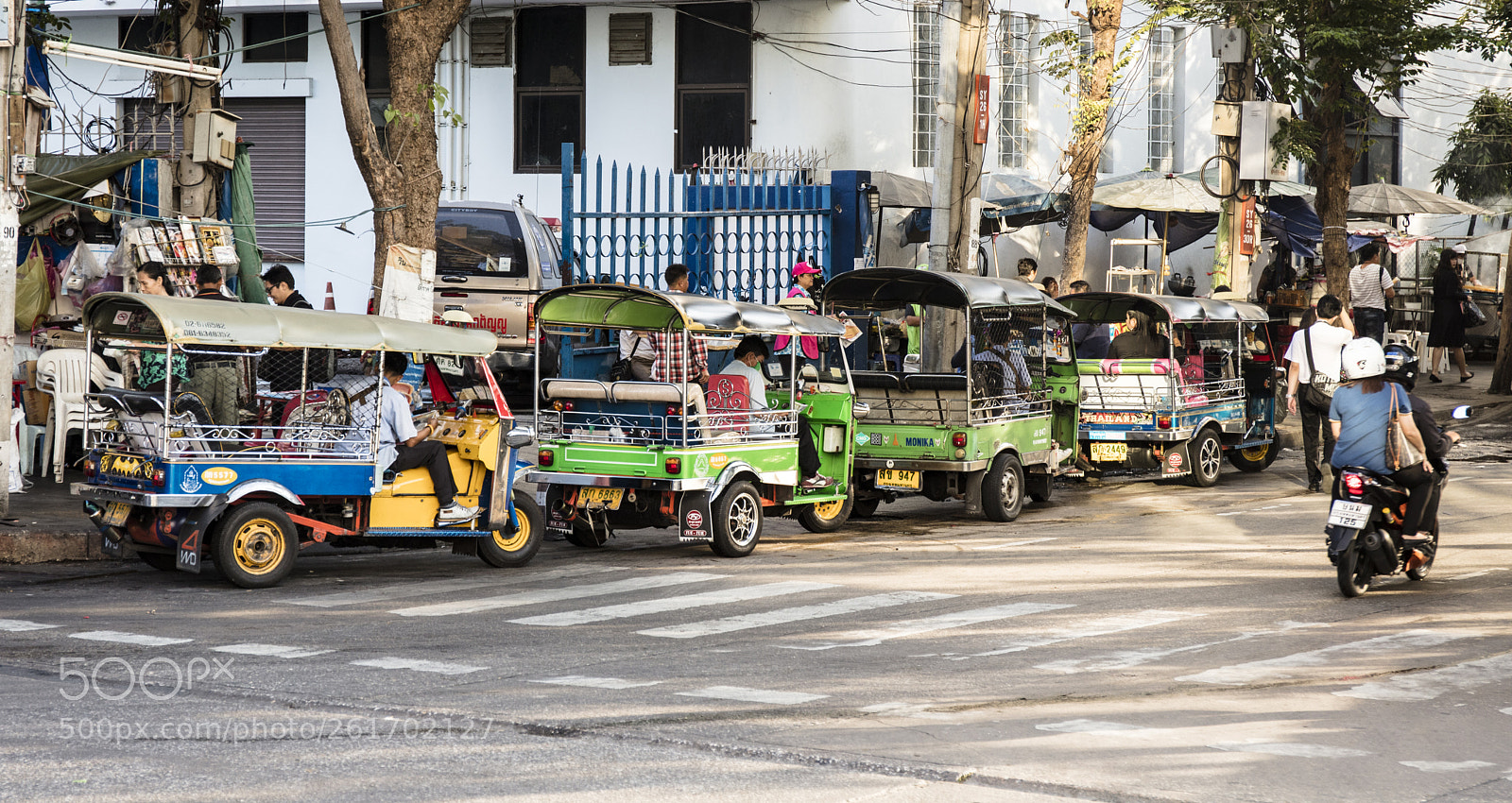 Canon EOS 5DS sample photo. Tuk tuks bangkok thailand photography