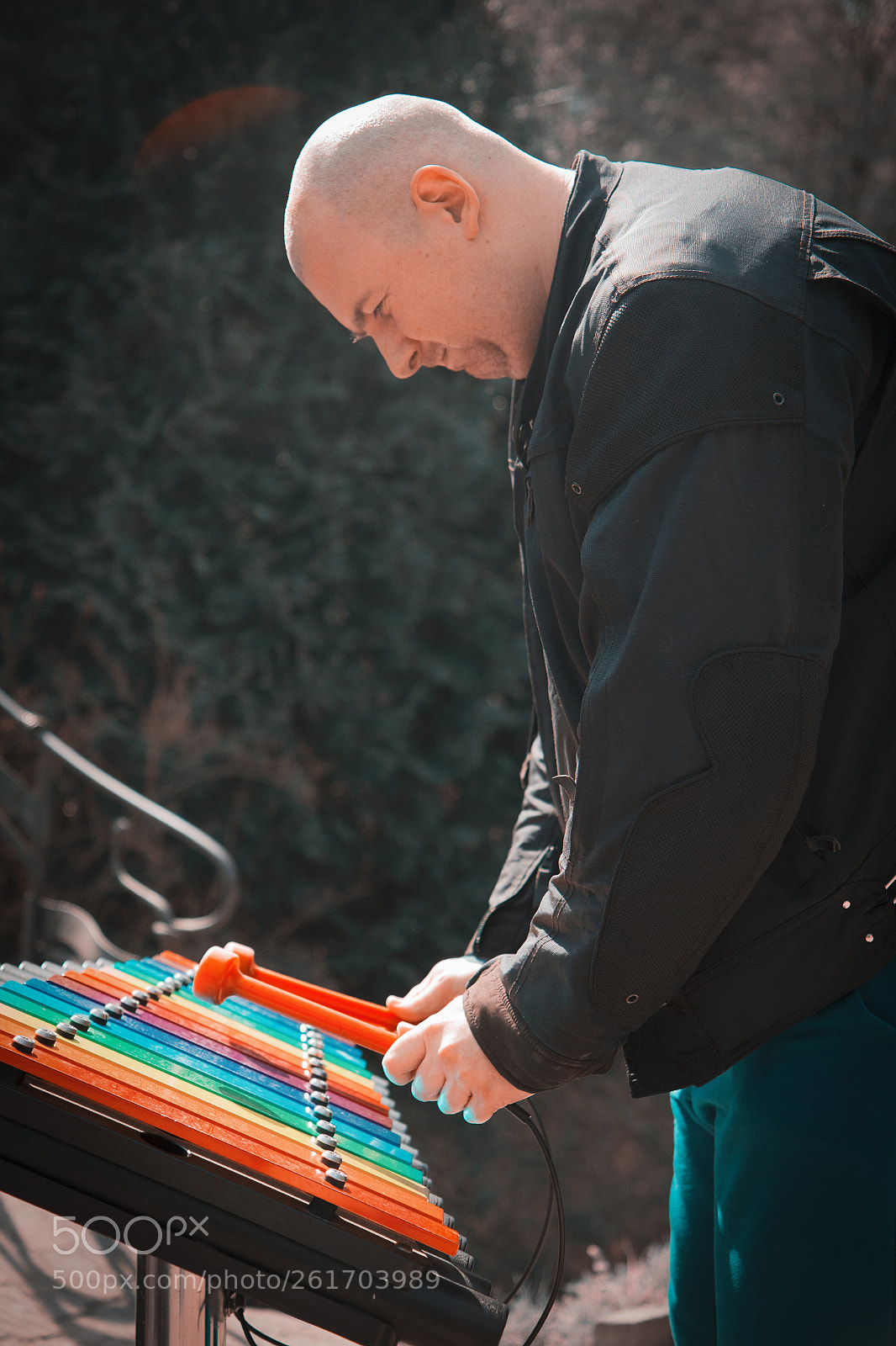 Canon EOS 7D Mark II sample photo. Let the music play! photography
