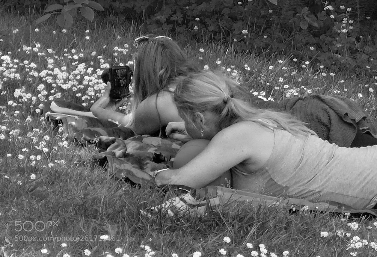 Panasonic Lumix DMC-LX7 sample photo. B&w photography