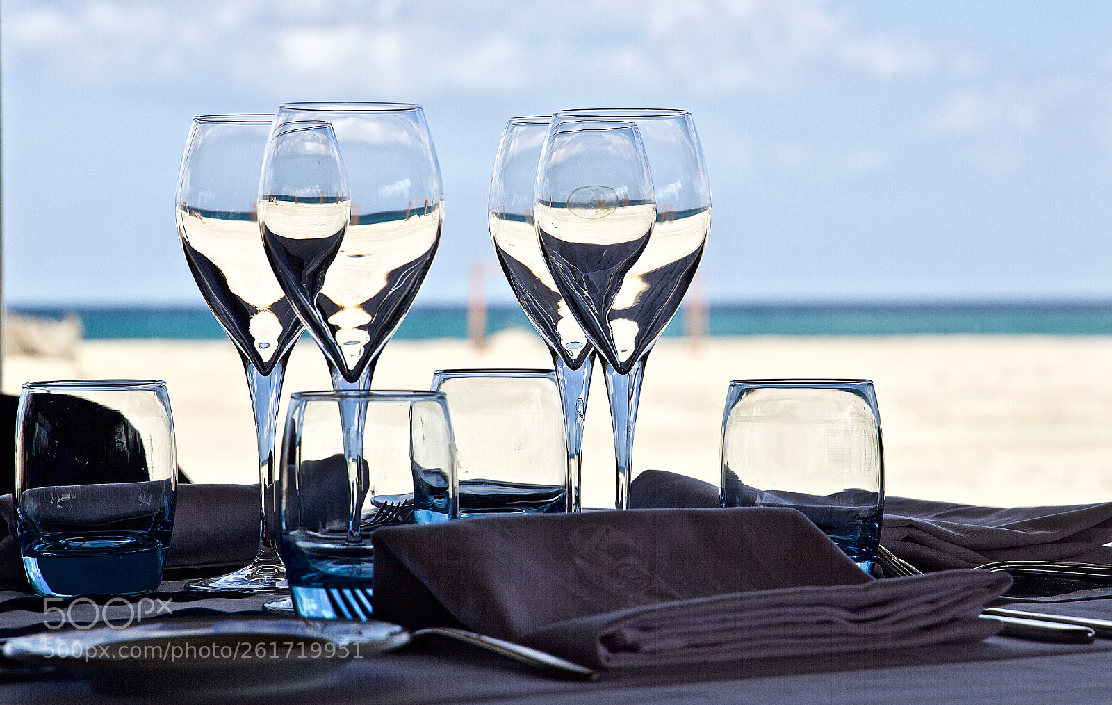 Canon EOS 5D Mark II sample photo. Beach club photography