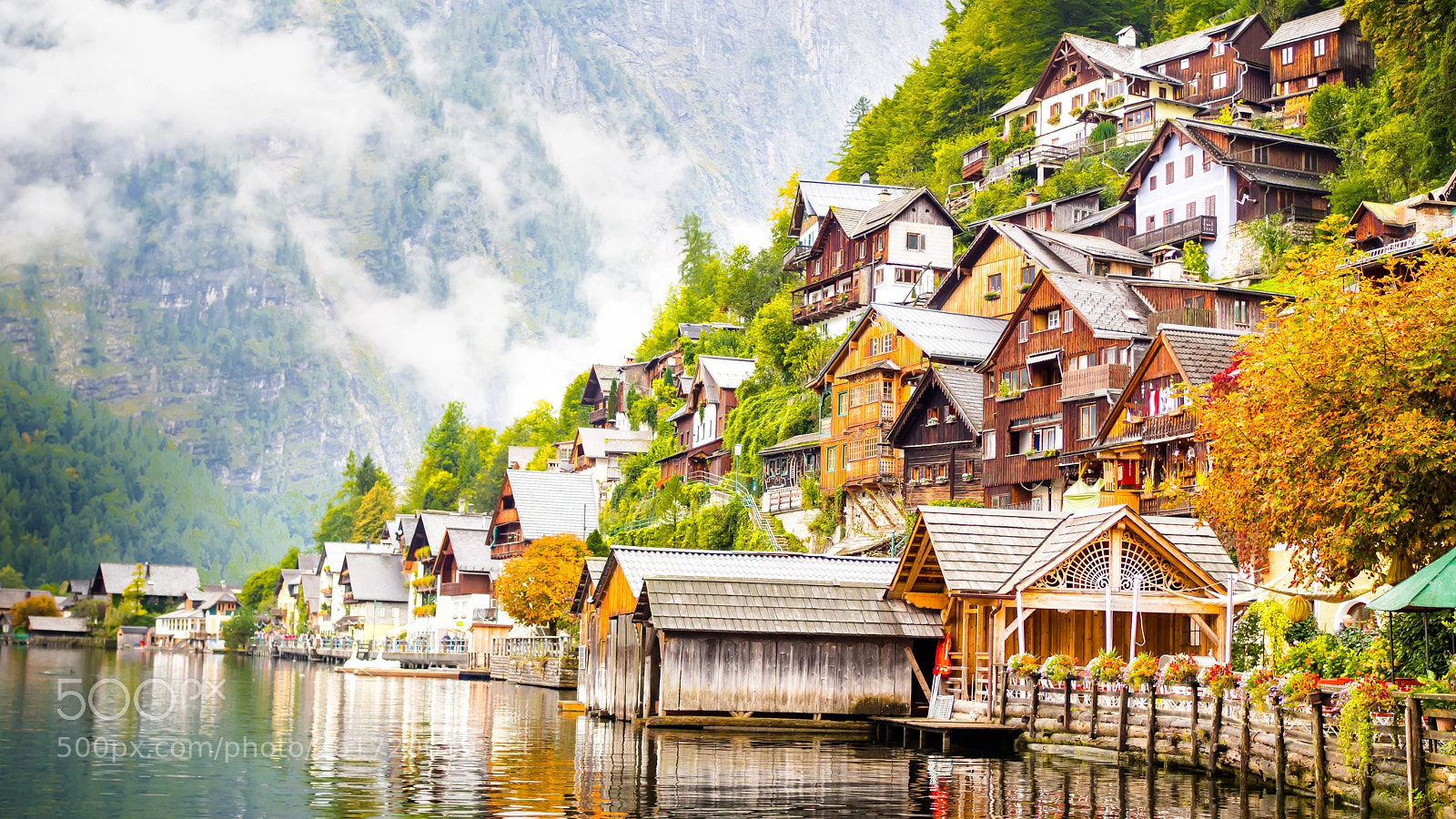 Olympus OM-D E-M10 II sample photo. Amazing hallstat photography