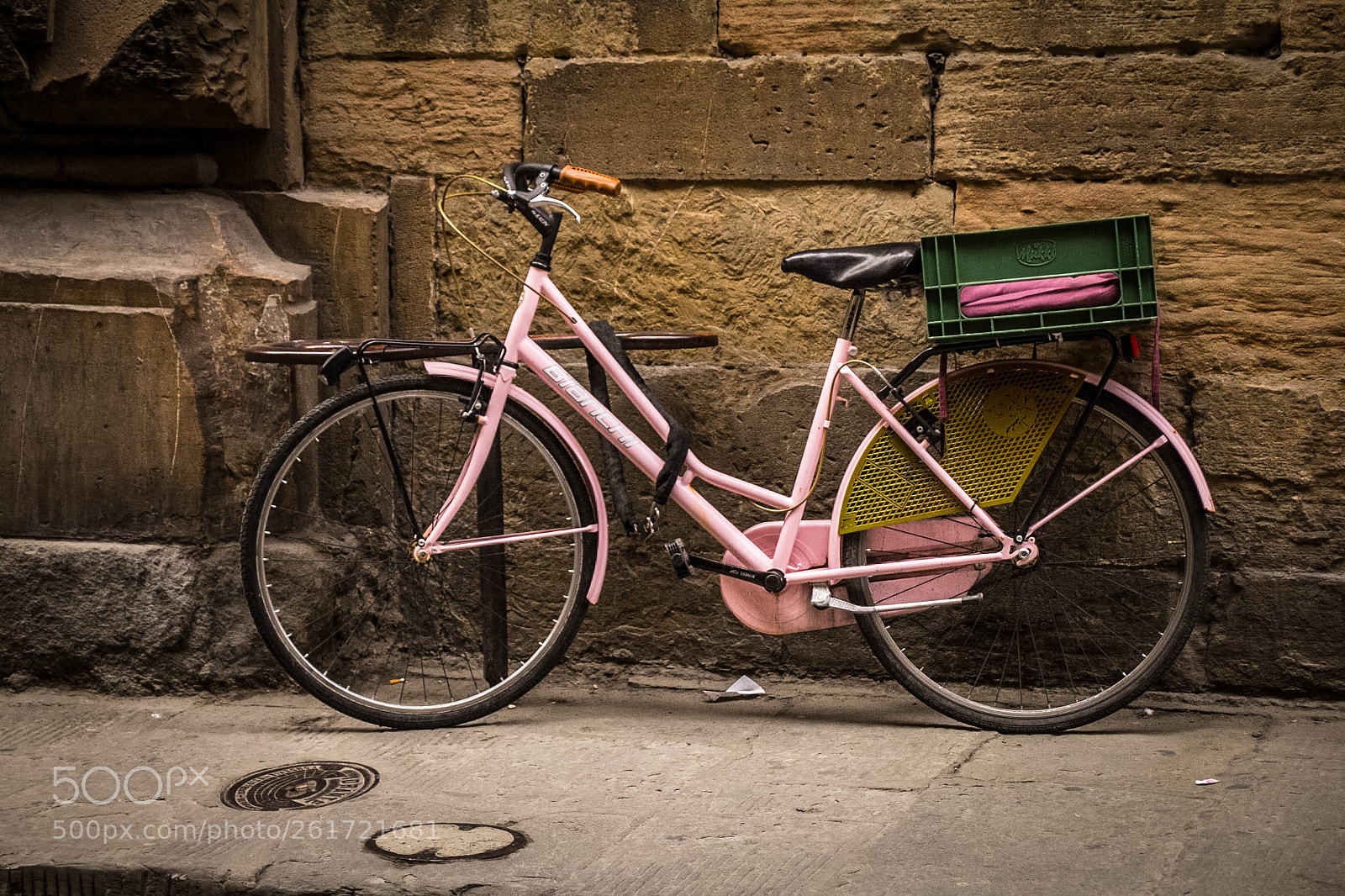 Canon EOS 60D sample photo. Lonely bicycle photography