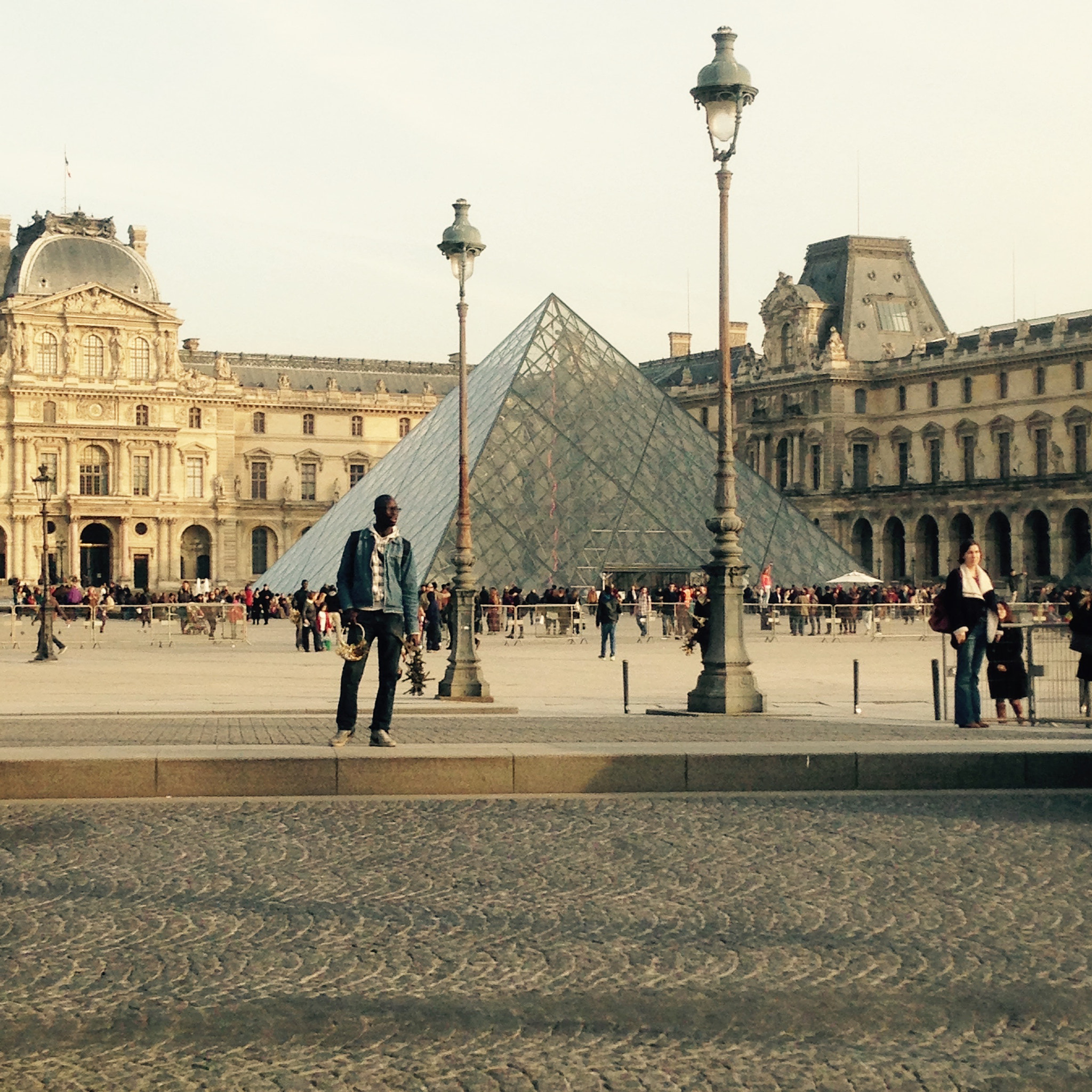 Apple iPhone 5c sample photo. The lourve photography