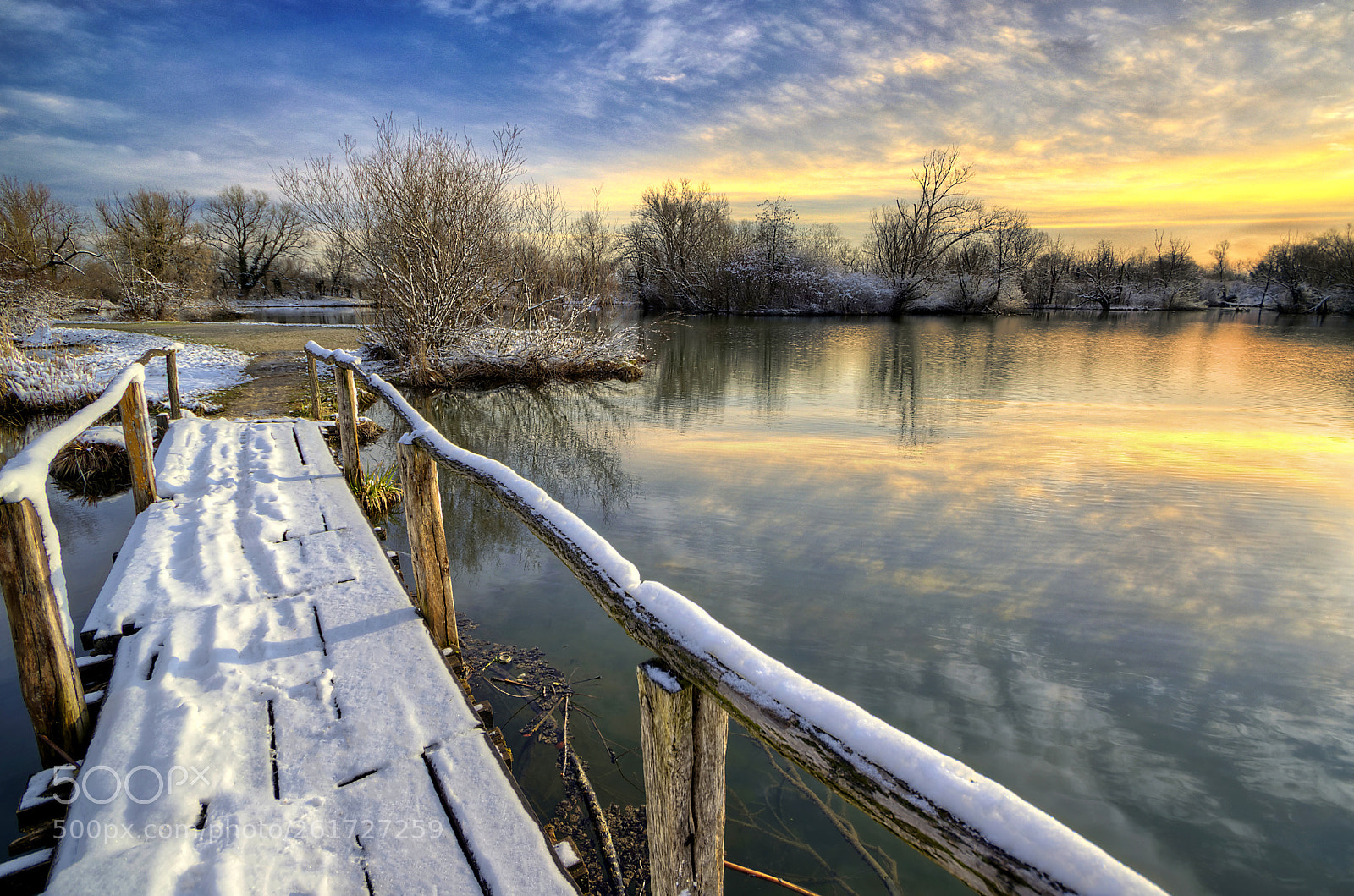 Pentax K-5 sample photo. Winter morning photography
