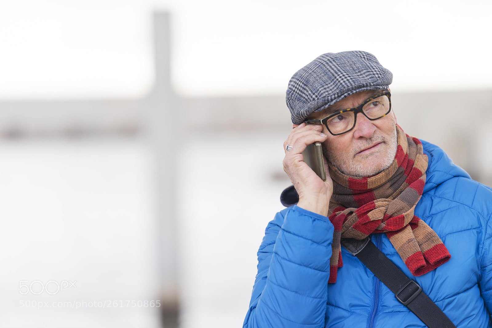 Nikon D610 sample photo. Senior man talking on photography