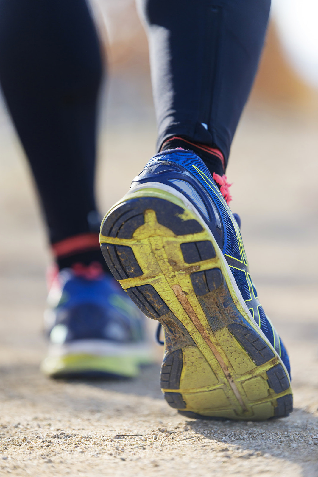 Nikon D610 sample photo. Runner man feet running photography