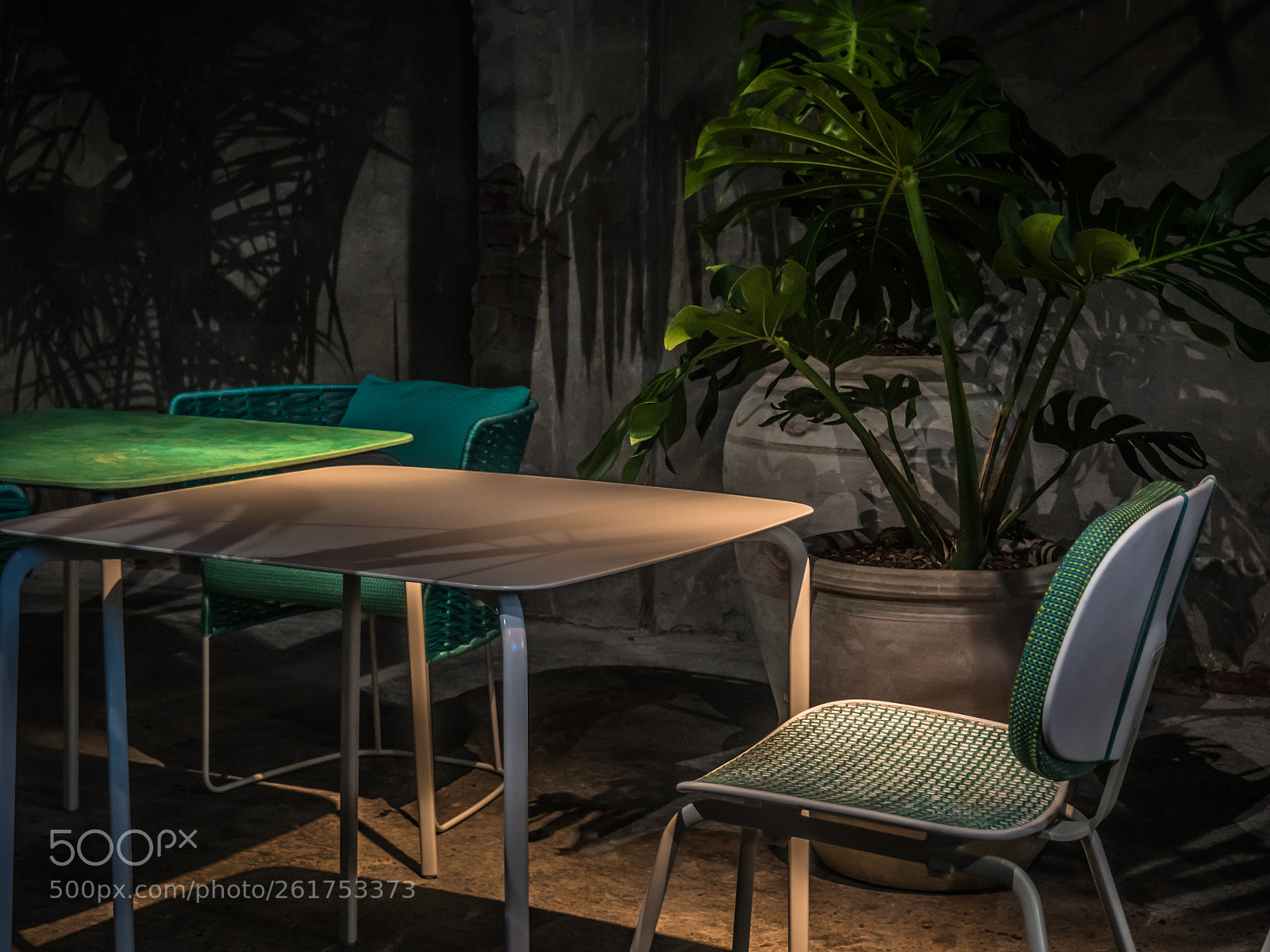 Olympus PEN E-PL7 sample photo. Have a seat photography