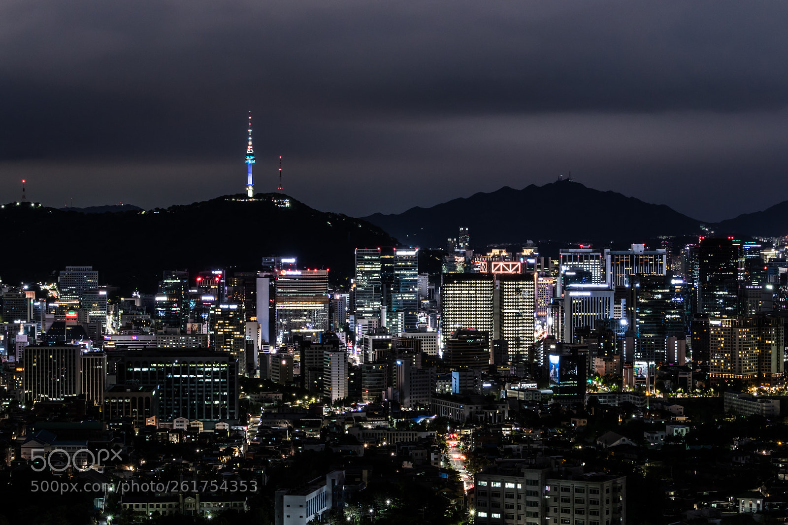 Canon EOS 800D (EOS Rebel T7i / EOS Kiss X9i) sample photo. The night of seoul photography