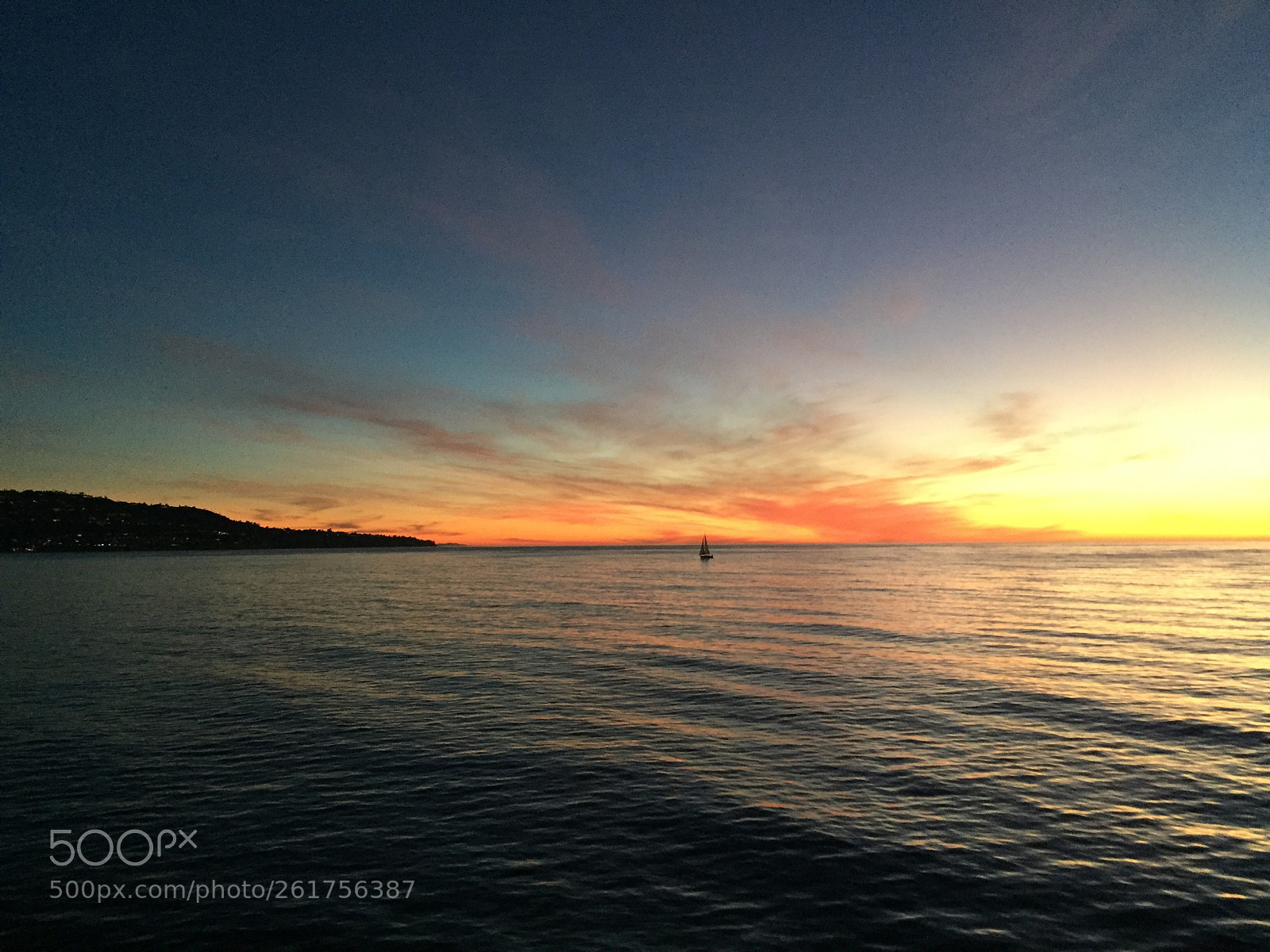 Apple iPhone 6 sample photo. Yacht and sunset photography