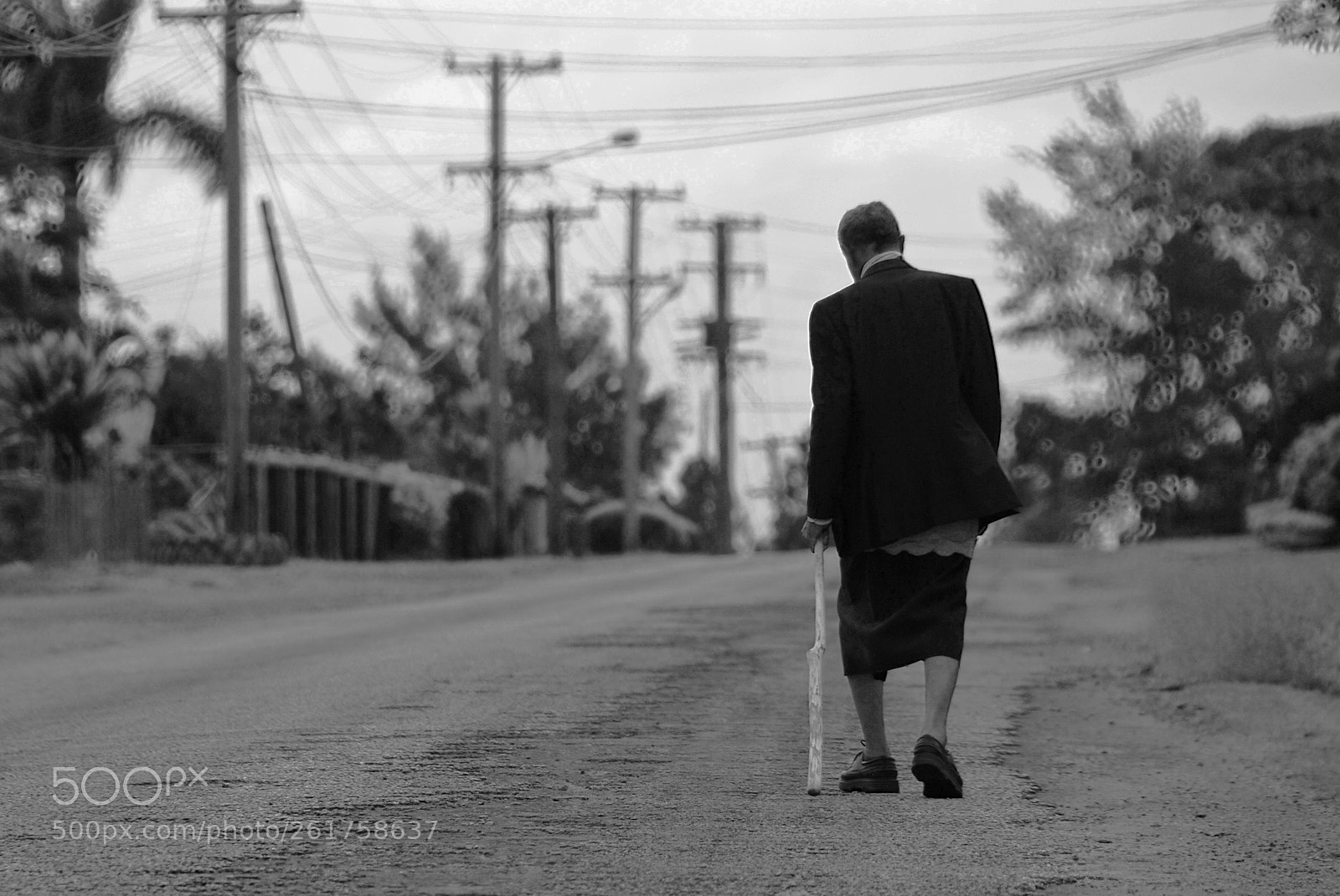 Nikon D80 sample photo. Long walk home.  tonga photography