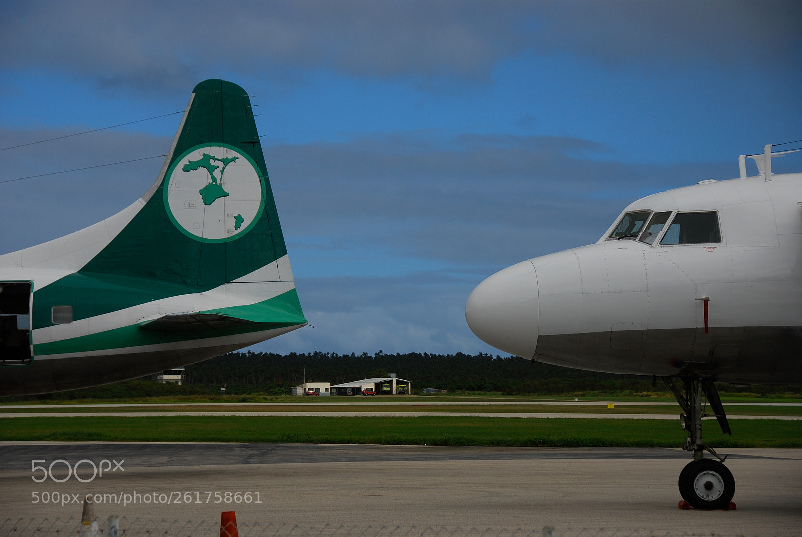 Nikon D80 sample photo. Fua'amotu airprot, from met photography