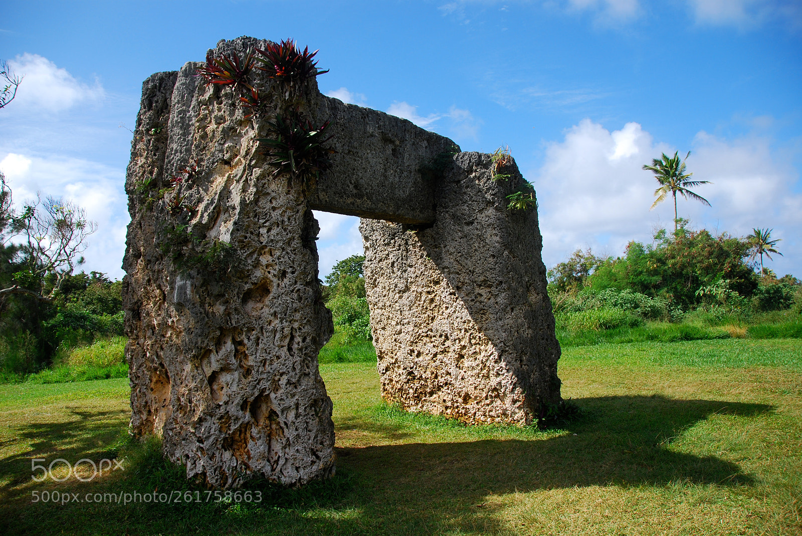 Nikon D80 sample photo. Ha'amonga 'a maui trilithon photography