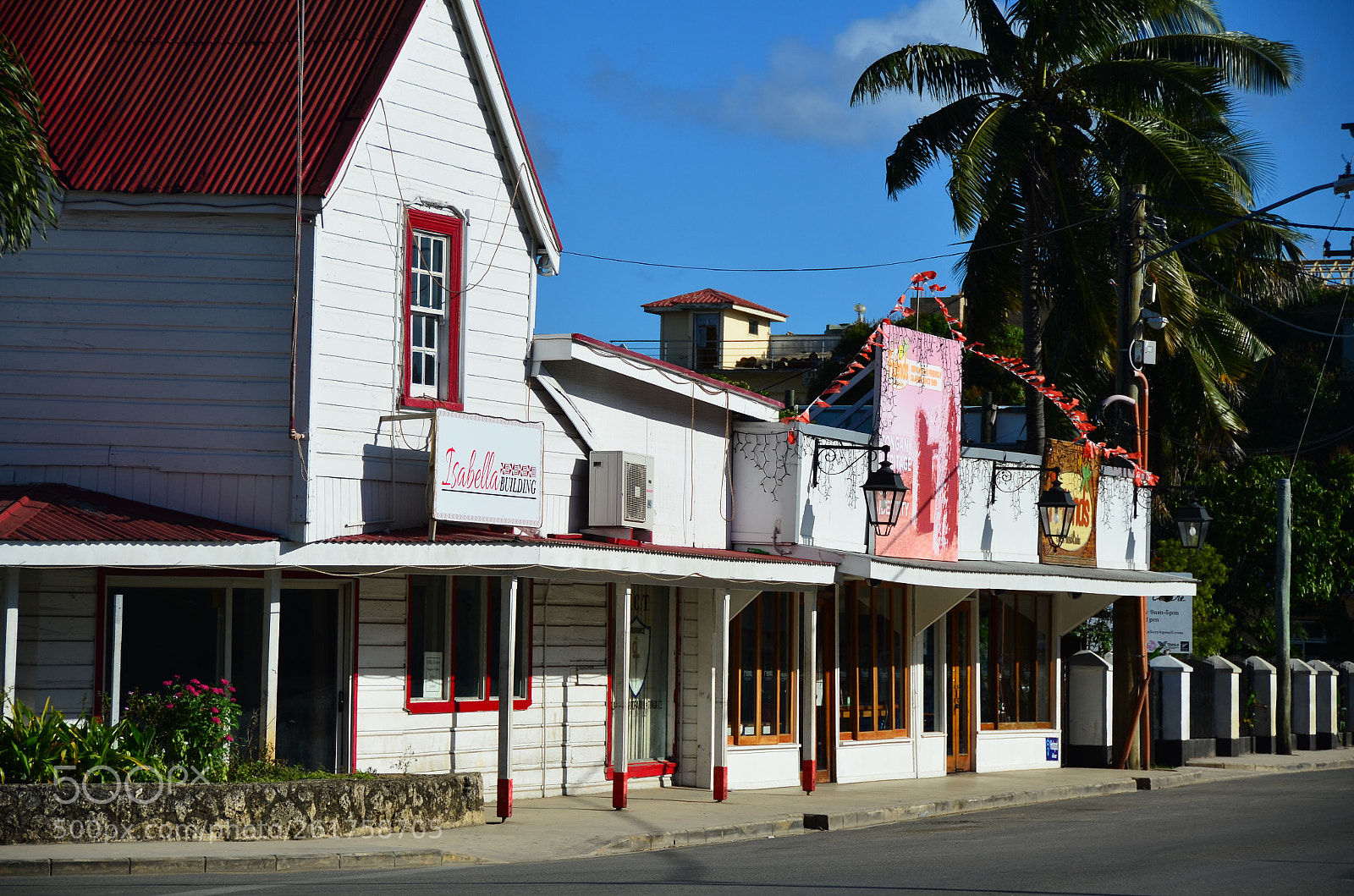 Nikon AF-S DX Nikkor 18-200mm F3.5-5.6G ED VR II sample photo. Downtown nuku'alofa.  tonga. photography